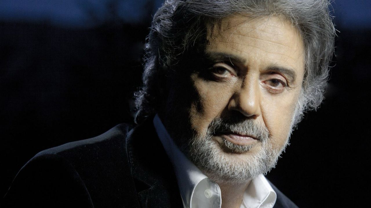Персидский певец Dariush 