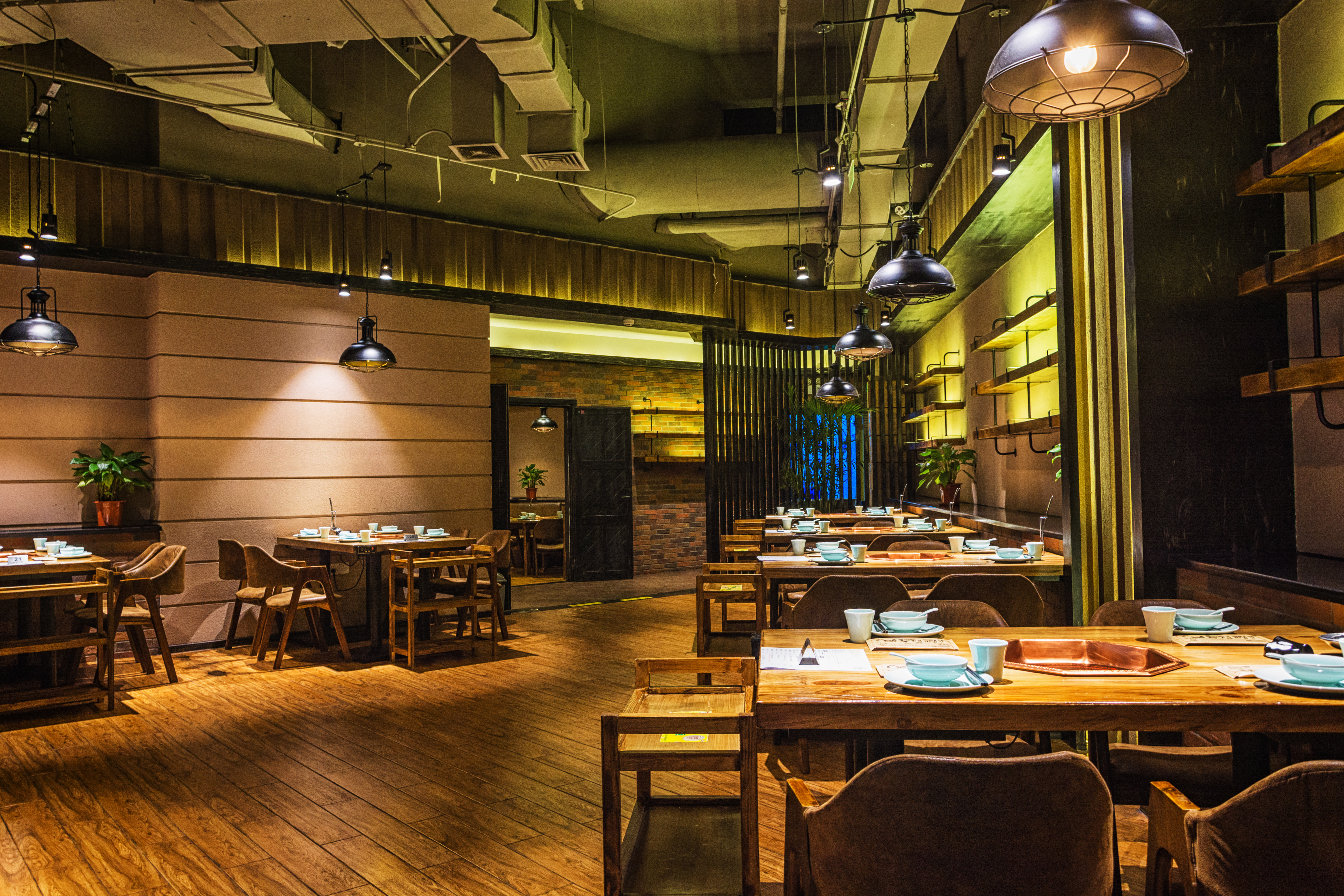 Advertising in Hotels and Restaurants: MBN Brings Brands Closer to Their Audience